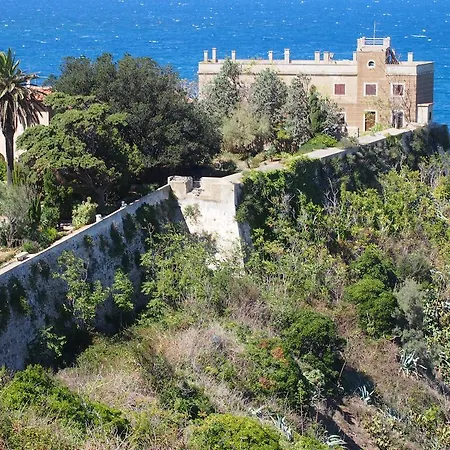 Casa Aldo Sottobomba * بورتوفيرّايو